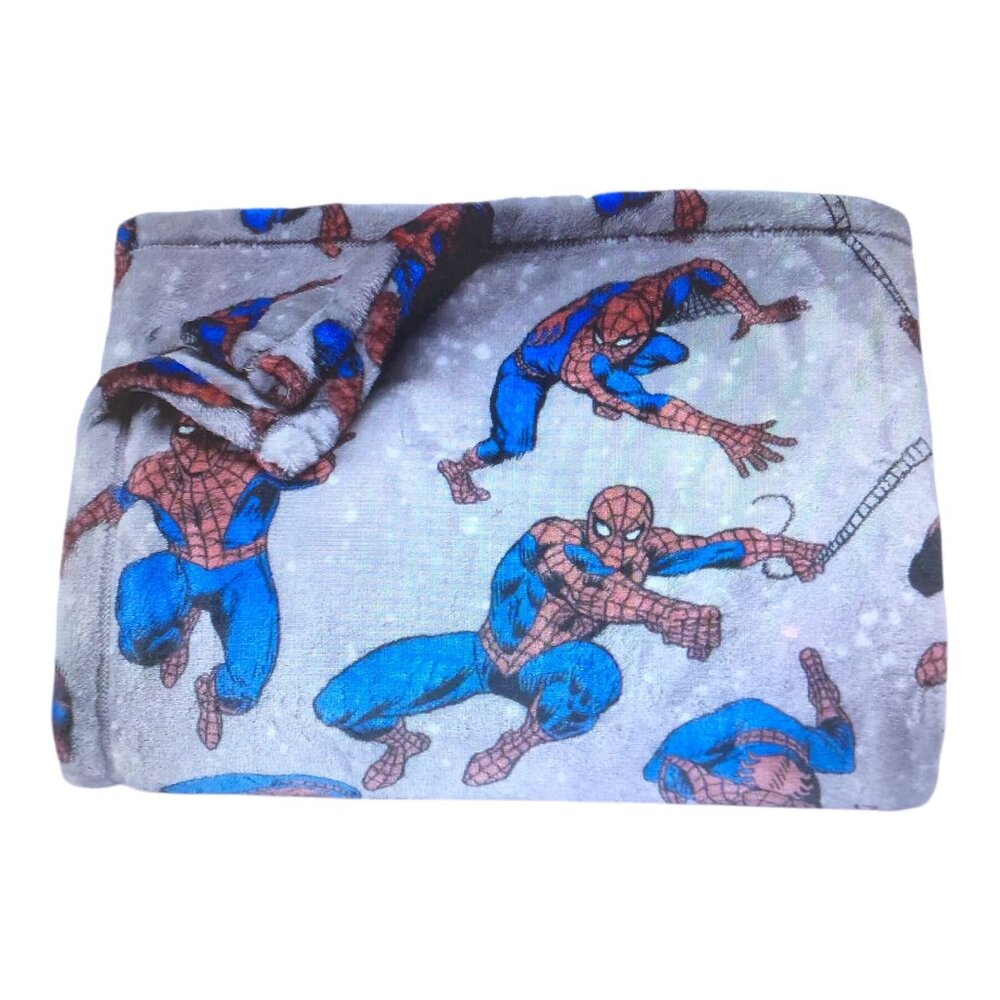 The Big One Marvel SpiderMan Oversized Plush Grey Throw Blanket 5' x 6' New